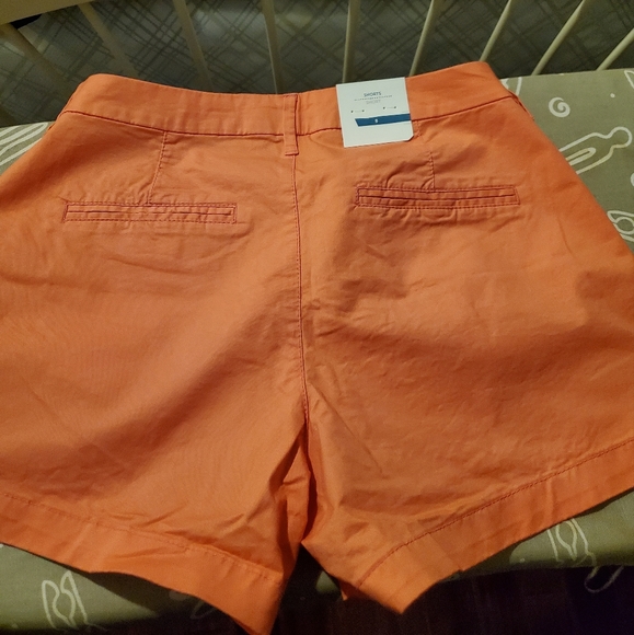 Shorts - Picture 3 of 3